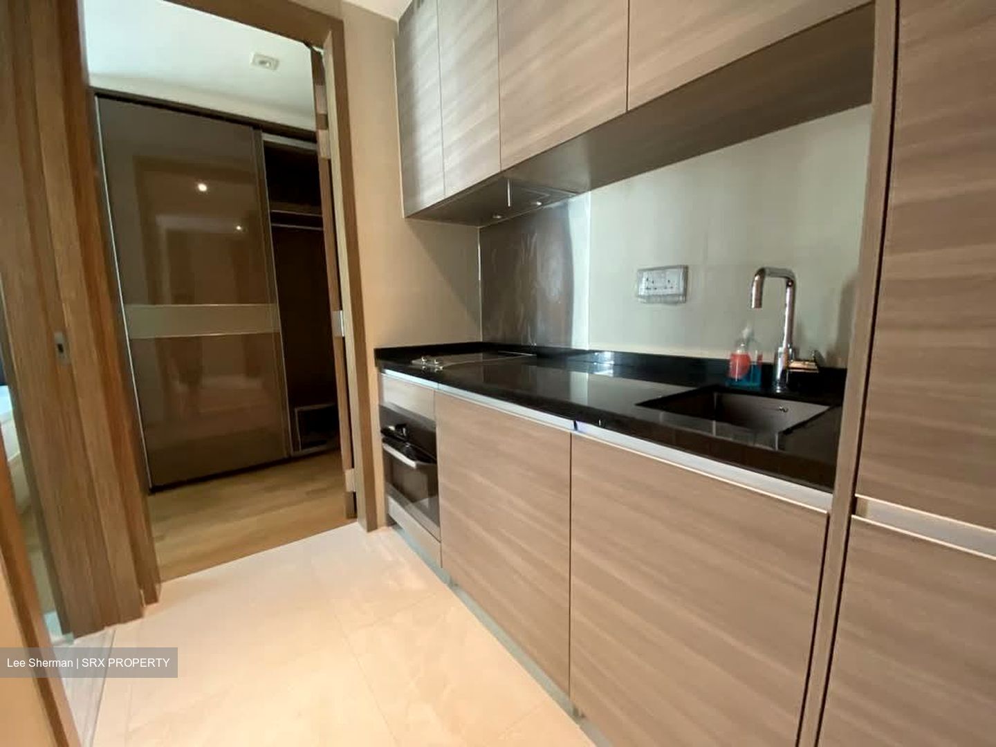 8 Saint Thomas (D9), Condominium #580652381